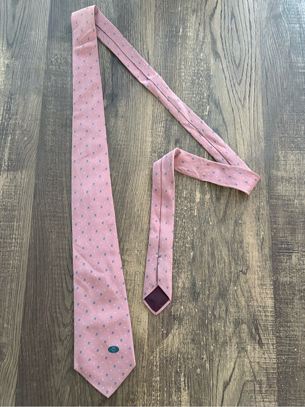 Gucci Pink Silk Micro-Pattern Tie